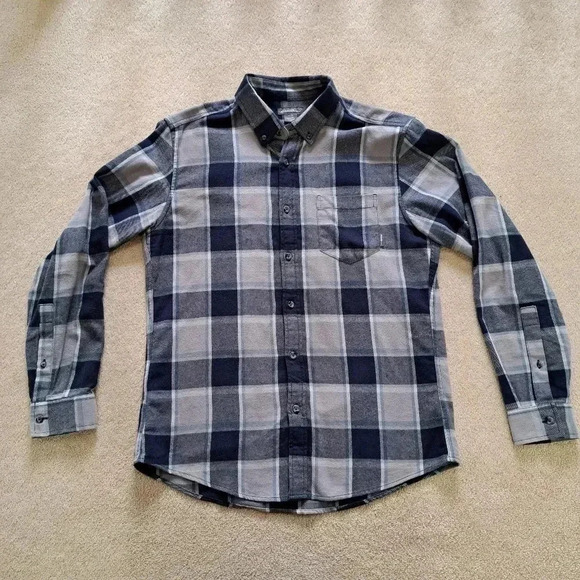 Eddie Bauer Flannel Shirt Blue Grey Plaid Men's  Medium Button Up Shirt - Picture 1 of 12